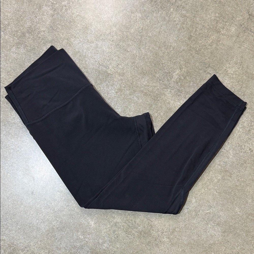 RARE!! Lululemon Athletica Black Leggings with White Island Design - Picture 3 of 5